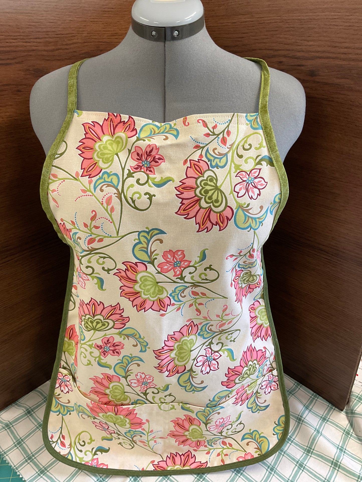 Apron Flower Canvas