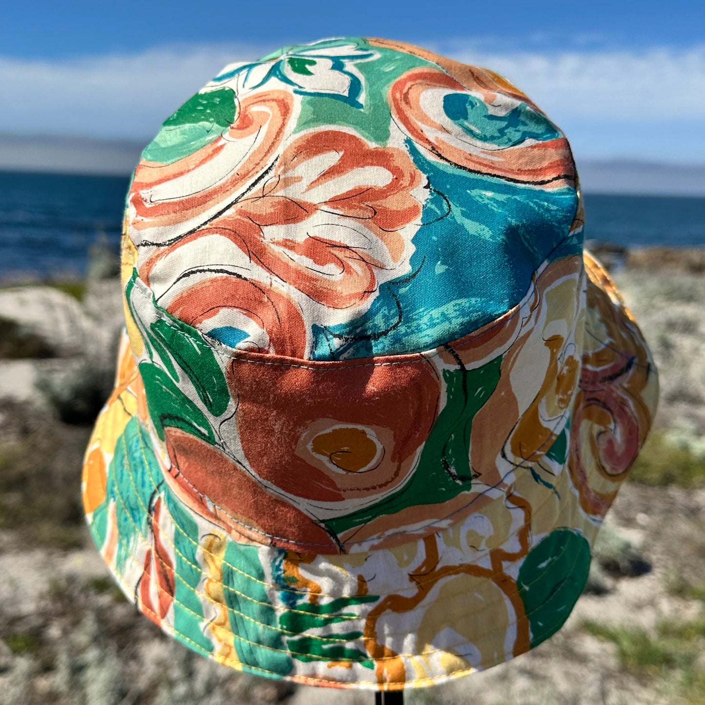 Bucket hat teal & coral floral