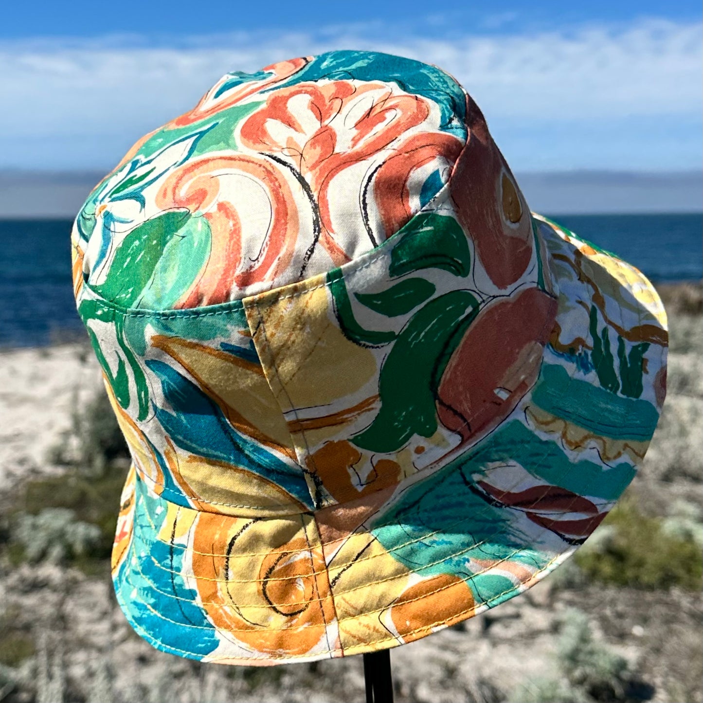 Bucket hat teal & coral floral
